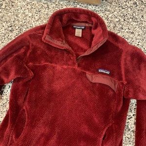 COPY - Patagonia women’s pullover, burgundy